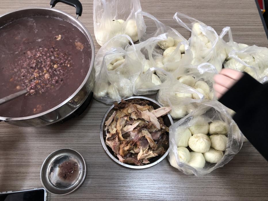 Zemeijia कर्मचारीहरूले Laba उत्सव मनाउँछन्