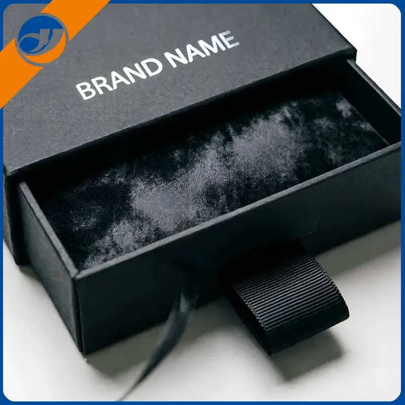 लक्जरी टाई बक्स